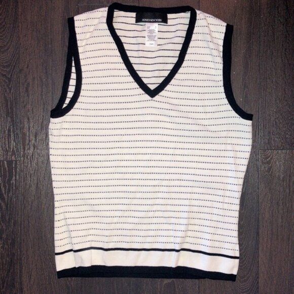 Sleeveless top - Picture 4 of 16